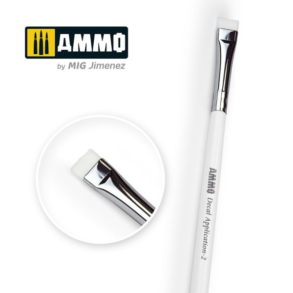 AMIG8707 2  Decal Application Brush